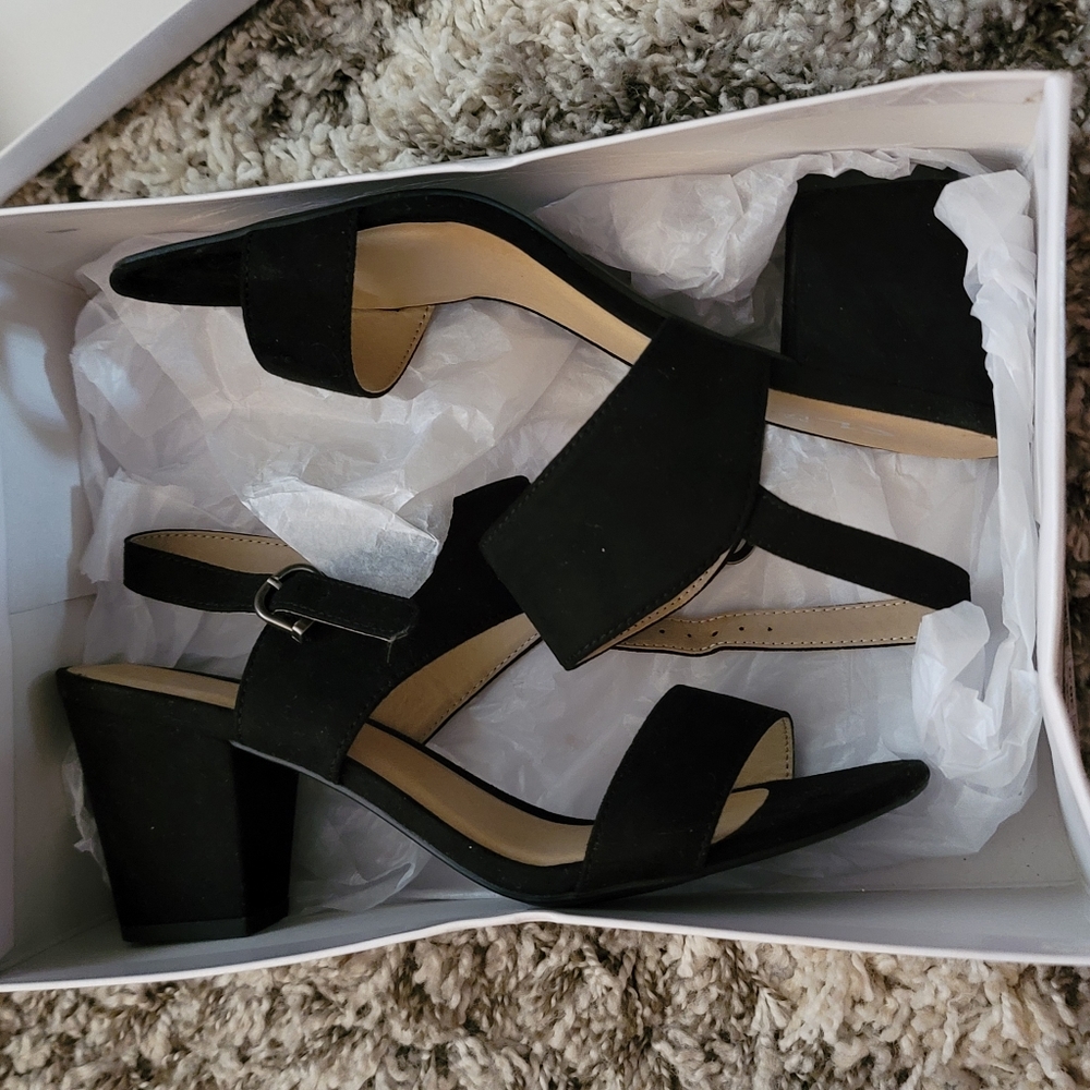 NEW IN BOX heels